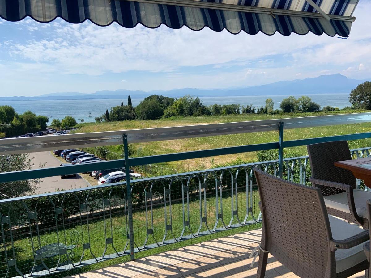 Valeriana Vacanze Pacengo Di Lazise Esterno foto